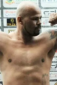 Rodrigo          Oliveira "Nocaute"