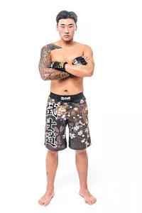 Young Hoon Lee "Young Tiger"
