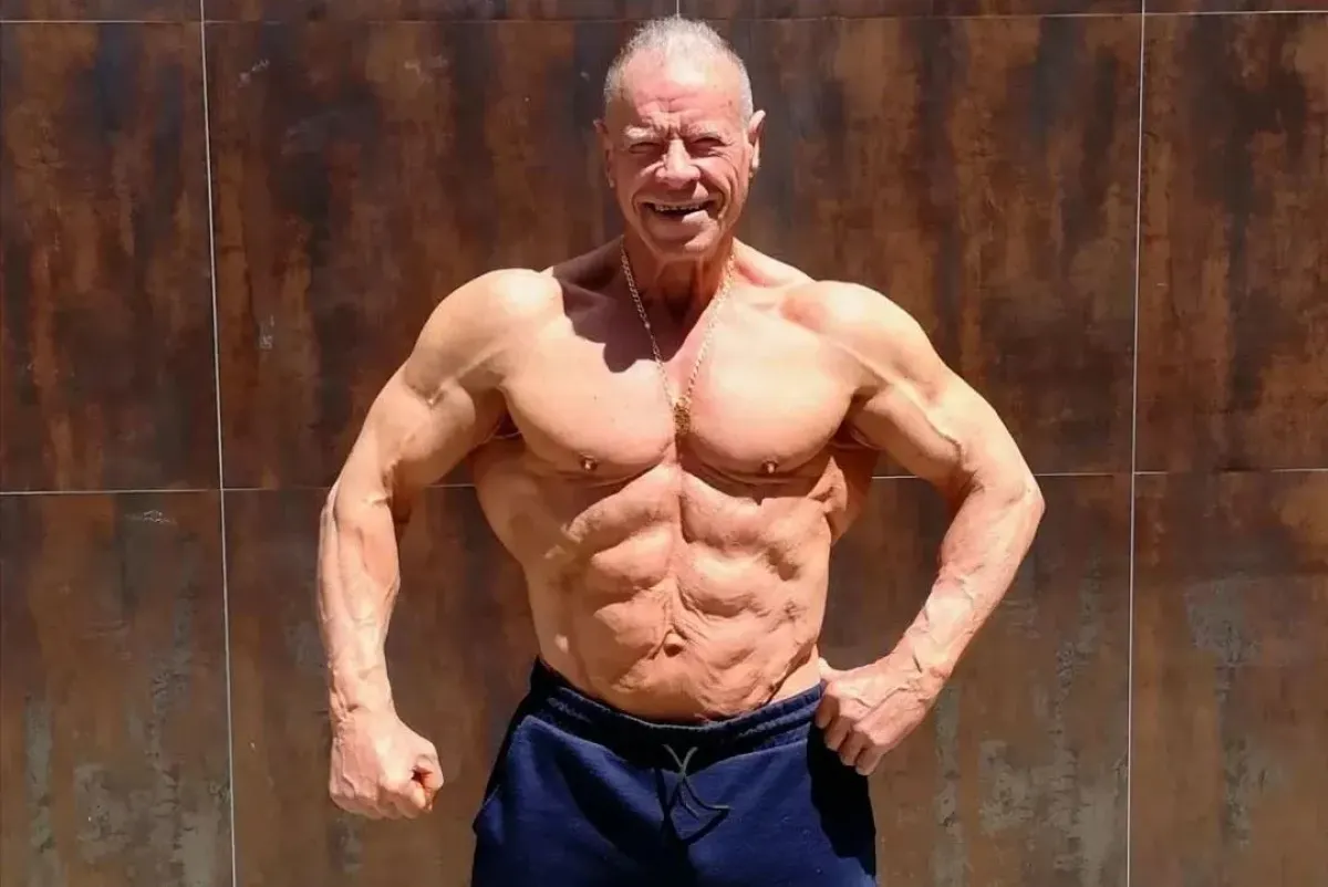 80 let a nemá dost. Kulturista je stále posedlý cvičením