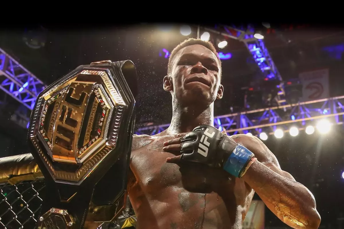 Adesanya si plácl se šéfem UFC. V platovém žebříčku má obsadit místo hned za McGregorem