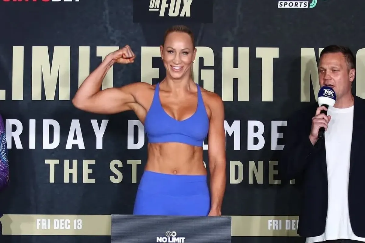 Boxerka ukázala tělo i monokly. Je krásná i nebezpečná