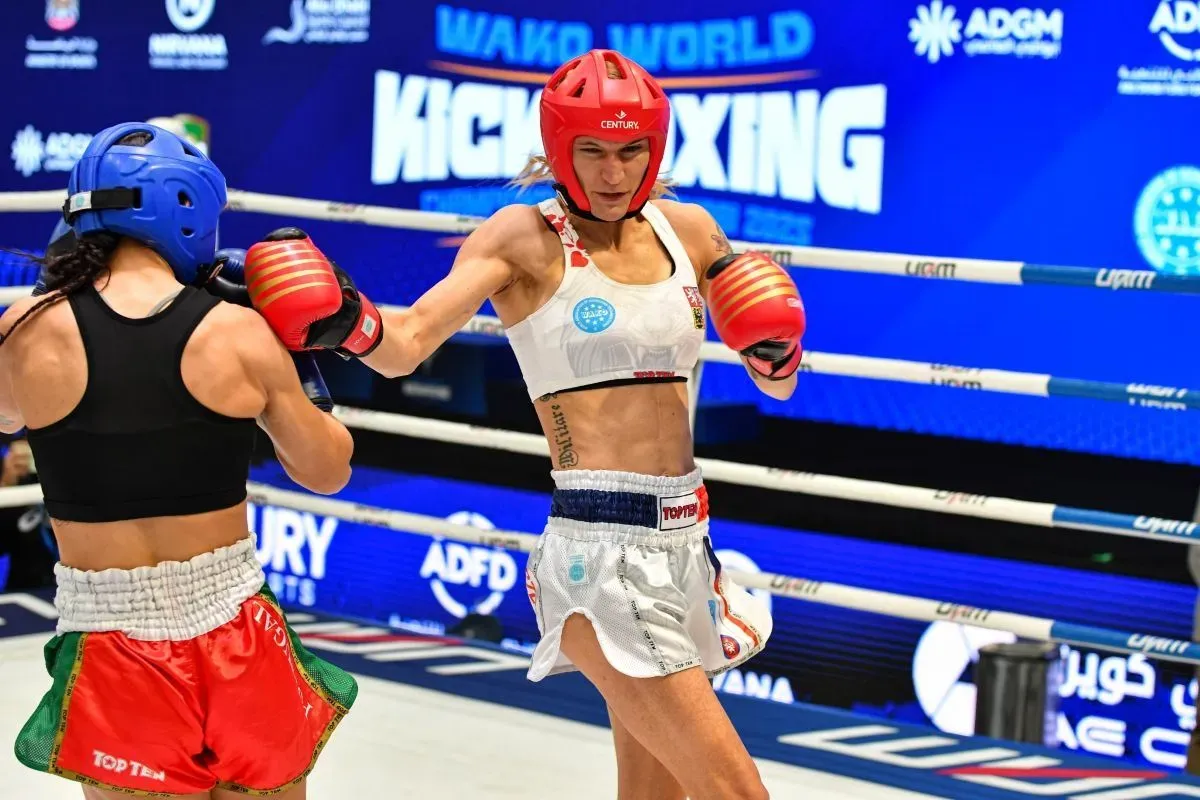 Češi budou mít trable na letišti. Z Abú Dhabí totiž vezou pěknou sbírku medailí