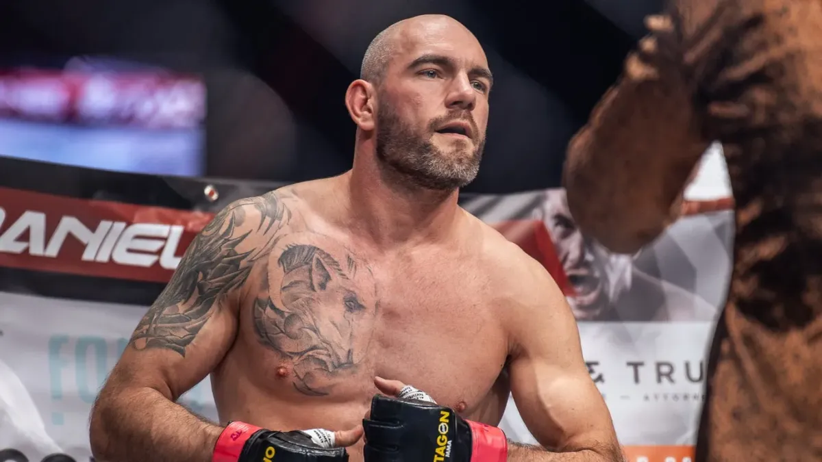 Chovají se k nám jako k žoldákům, nic o nás neví, pustil se Škvor do promotérů