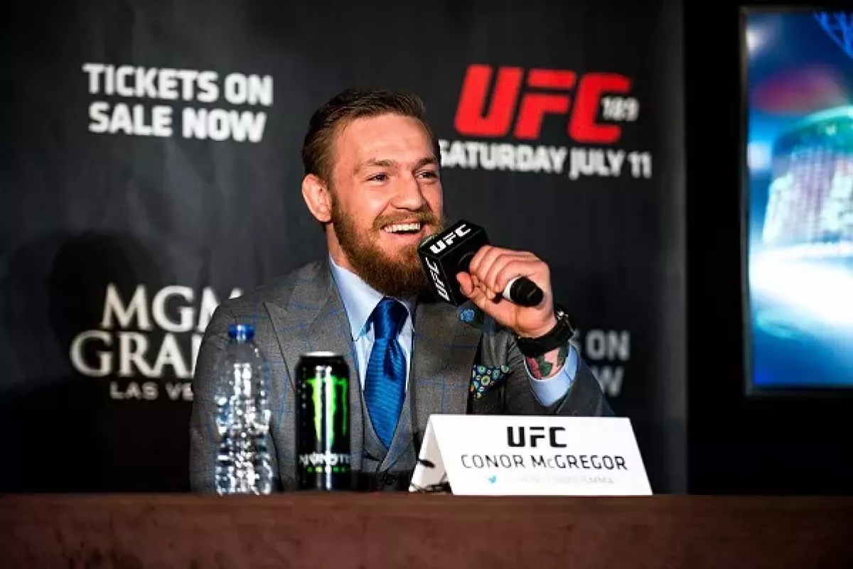 Conor McGregor reaguje na knokaut Kamaru Usmana Leonem Edwardsem