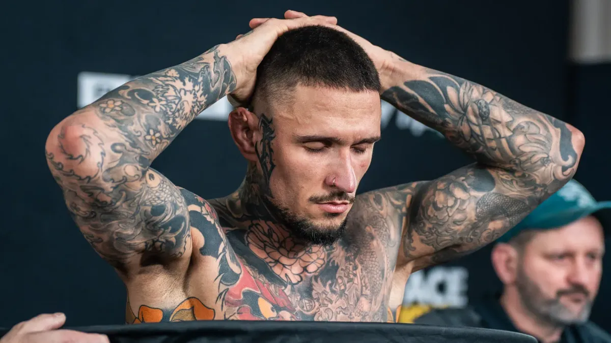 Drama na váze v Oktagonu: Marek Bartl byl na omdlení, výraz promotéra mluvil za vše