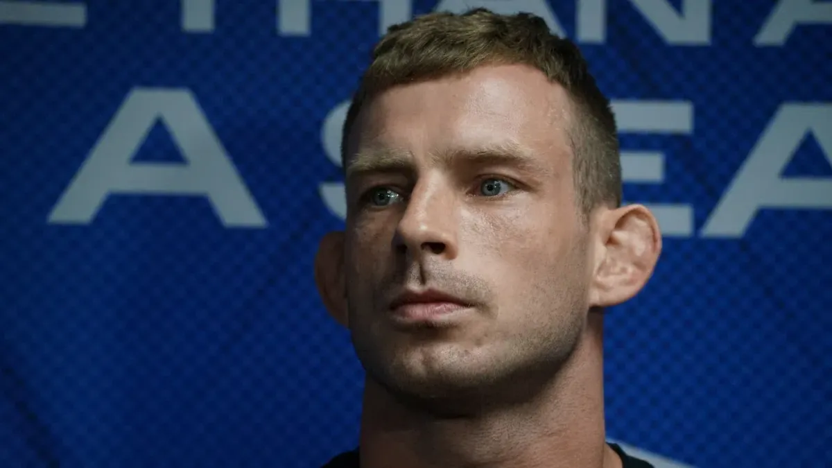 Engizek se po potupné prohře ve finále pyramidy o miliony vymlouval. Jotko se do něj znovu pus