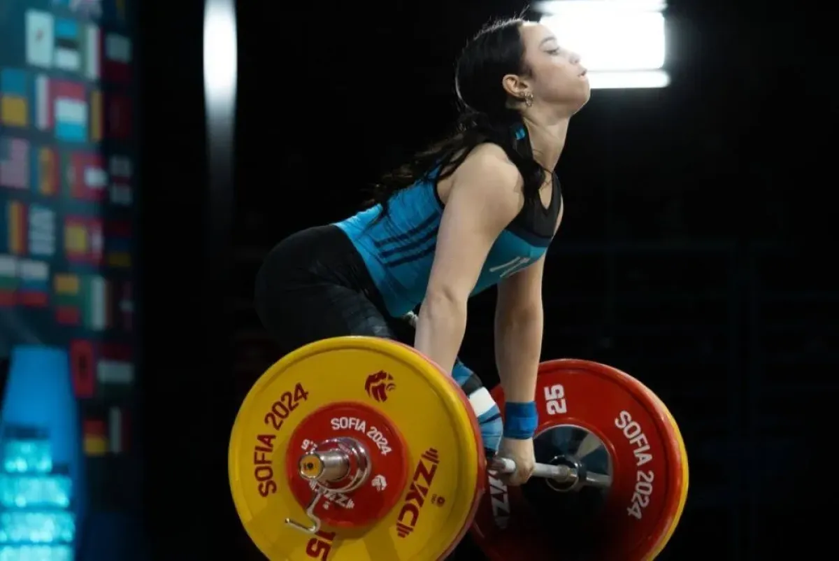 Italská kráska dobyla Evropu. Zvedla přes metrák, stala se šampionkou