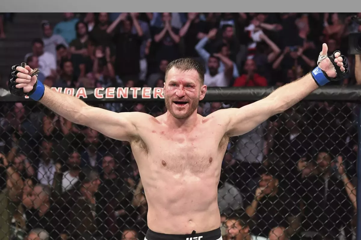 Já nic nezdržuji, tak přestaňte fňukat, vzkázala rozhořčeným fanouškům legenda UFC