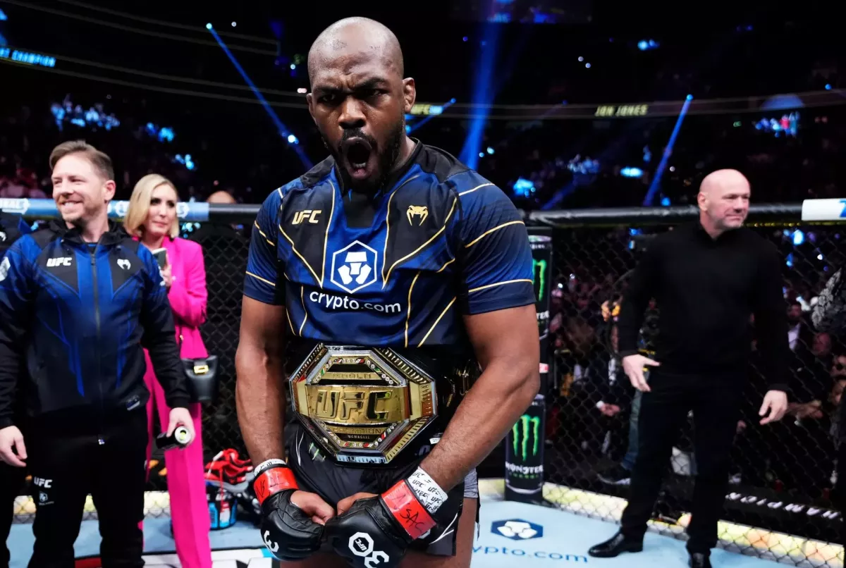 Jon Jones naznačil konec kariéry. Vítězství