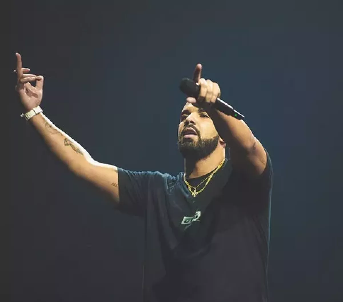 Kanadský raper Drake si vsadil na Usmana a přišel o více než 400 tisíc dolarů