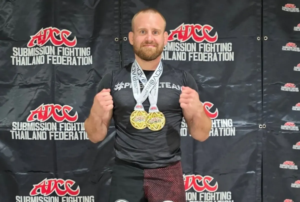 Kincl využil pobyt v Thajsku k boji. A má dvě medaile