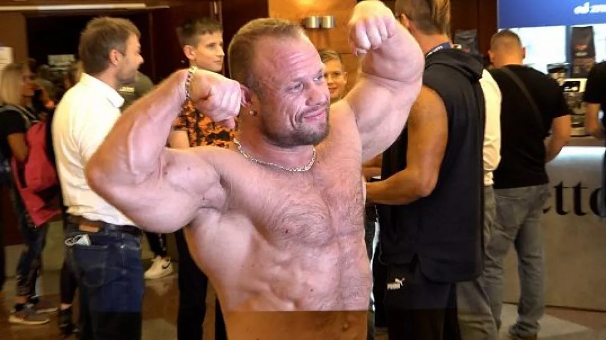 Kontroverzní hvězda MMA přiznala steroidy: Berou je všichni sportovci, tvrdí