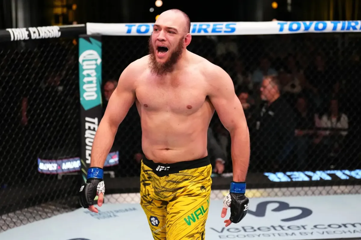 Kopnu do tvé hlavy jako do míče, hrozí obr z UFC. Naštval ho neporažený novic