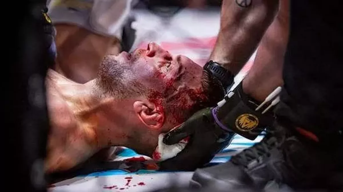 Krvavý a smutný konec! Český zápasník dává sbohem