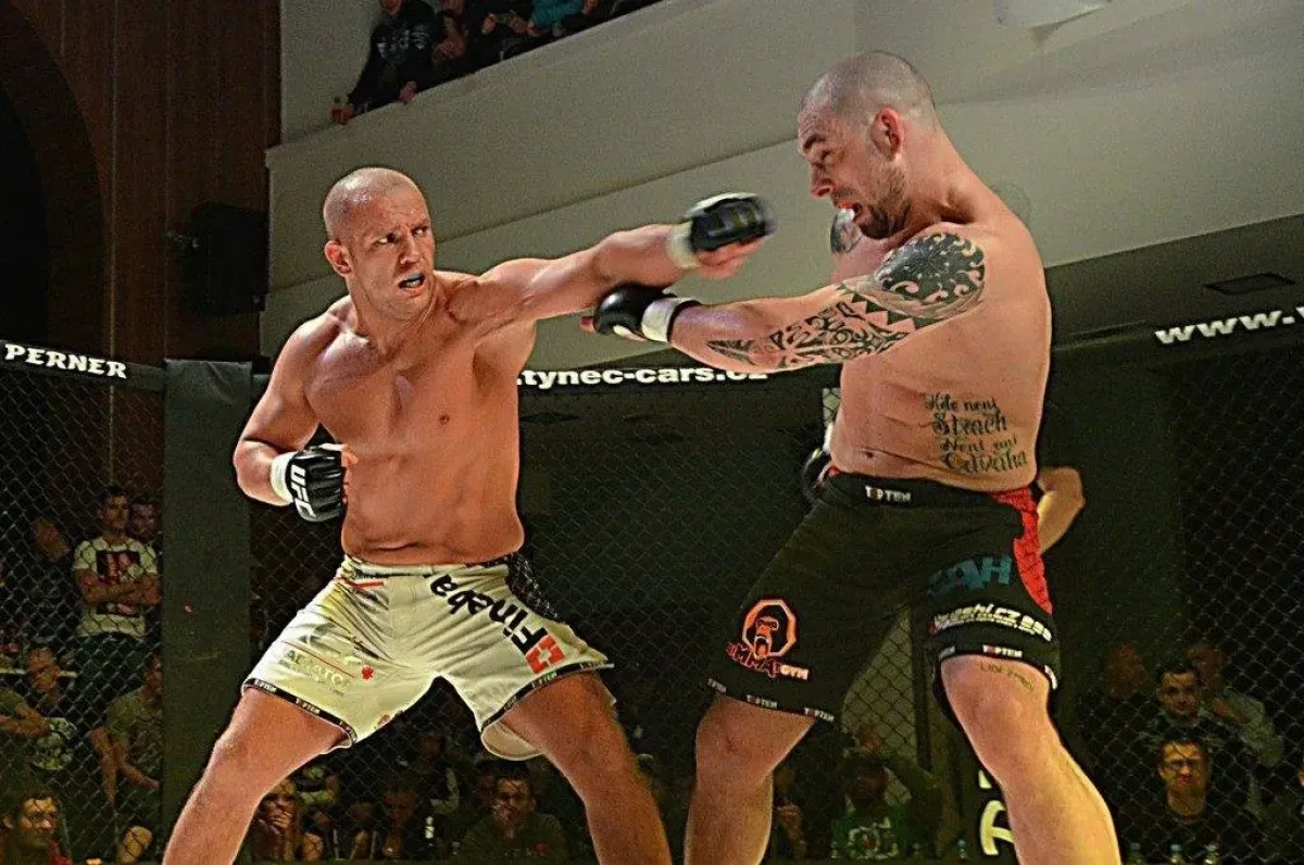 Legendární Číňan se vrací. A překvapil vypsanou váhou. Můžete čekat velkou bitku, vzkazuje