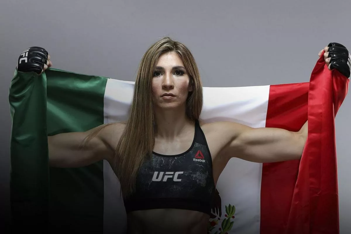Mexický levý hák posadil agresivní Rusku v UFC na zadek