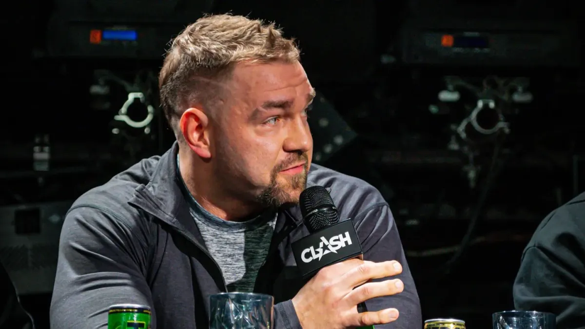 Mikulášek je odpad, je mi ukradený, přiznal Benda a promluvil o zápasu s Mawarem