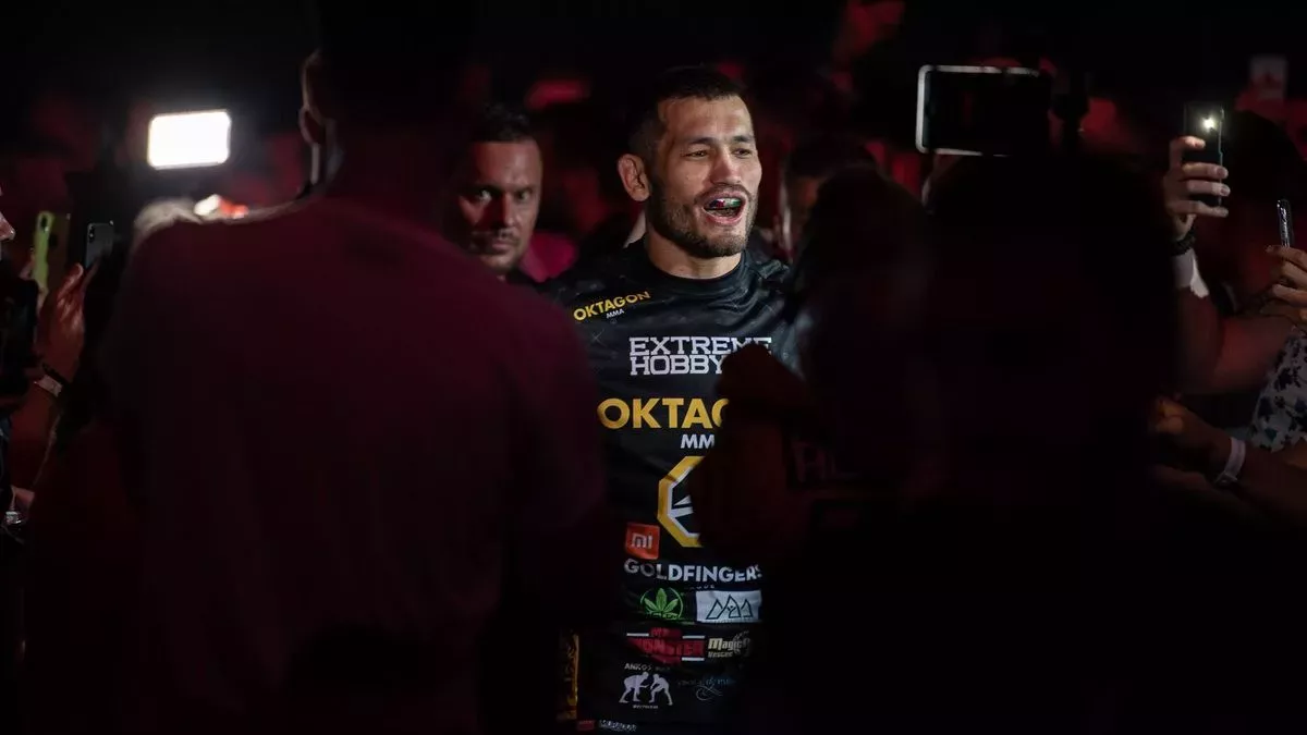 Muradov jde do akce. UFC je uzavřená kapitola, s českými úřady hodlá bojovat