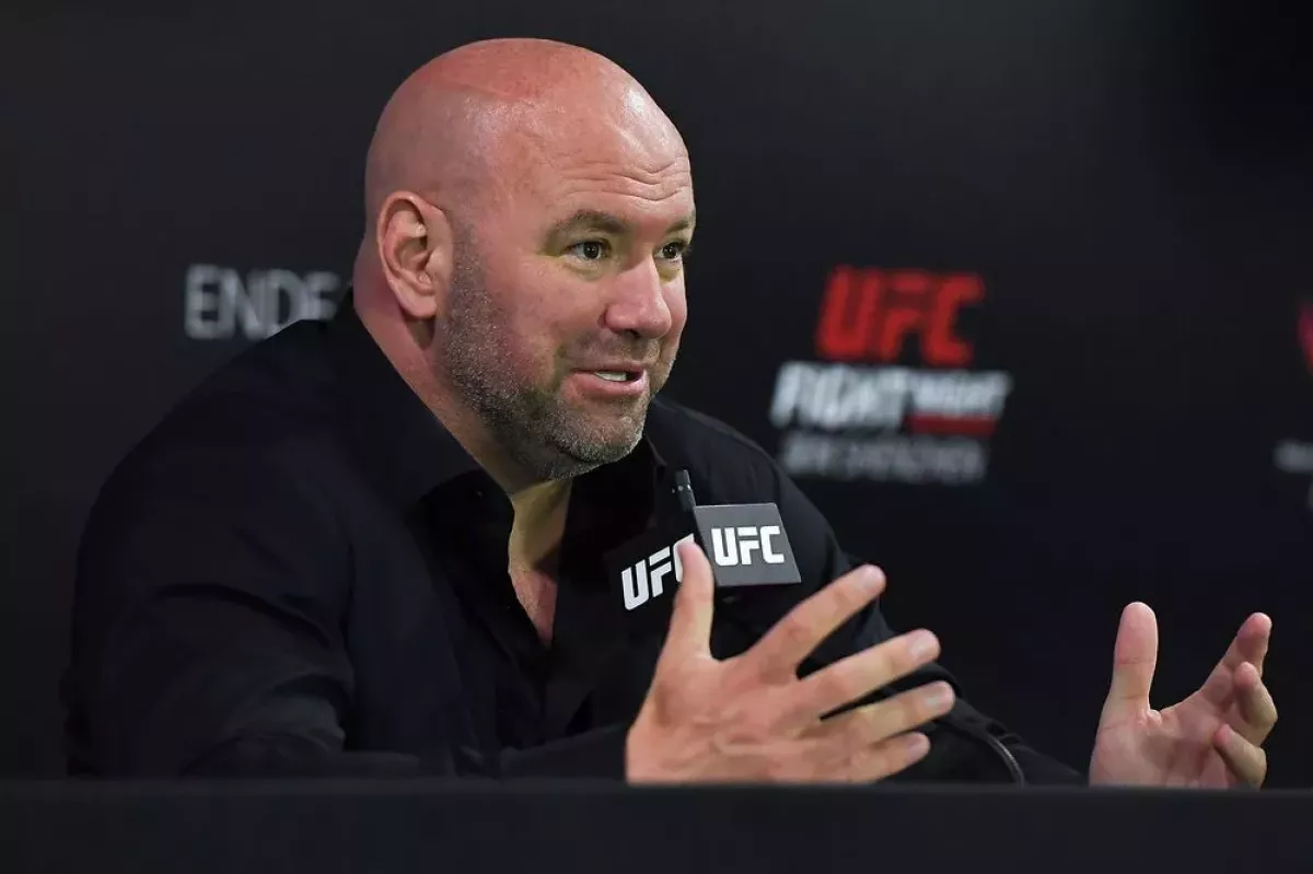 Nechat se udeřit do obličeje není moudré. Prezident UFC okomentoval McGregorův incident