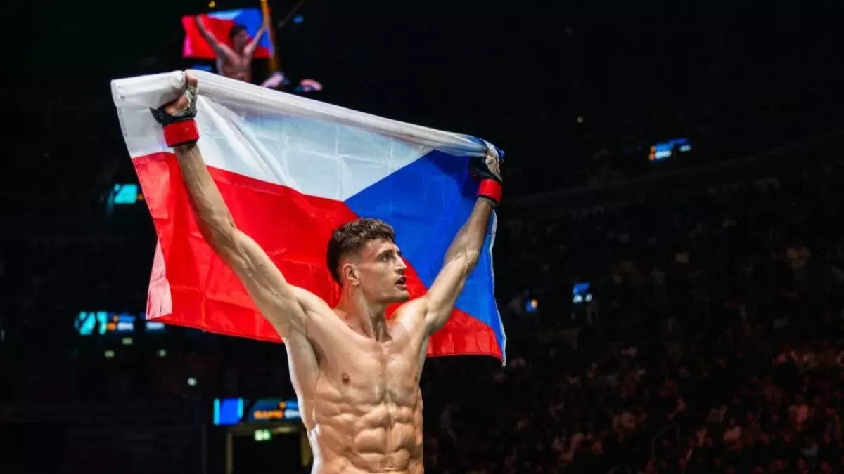 Nejdelší ruce českého MMA trestaly. TKO a Peňáz mohl slavit