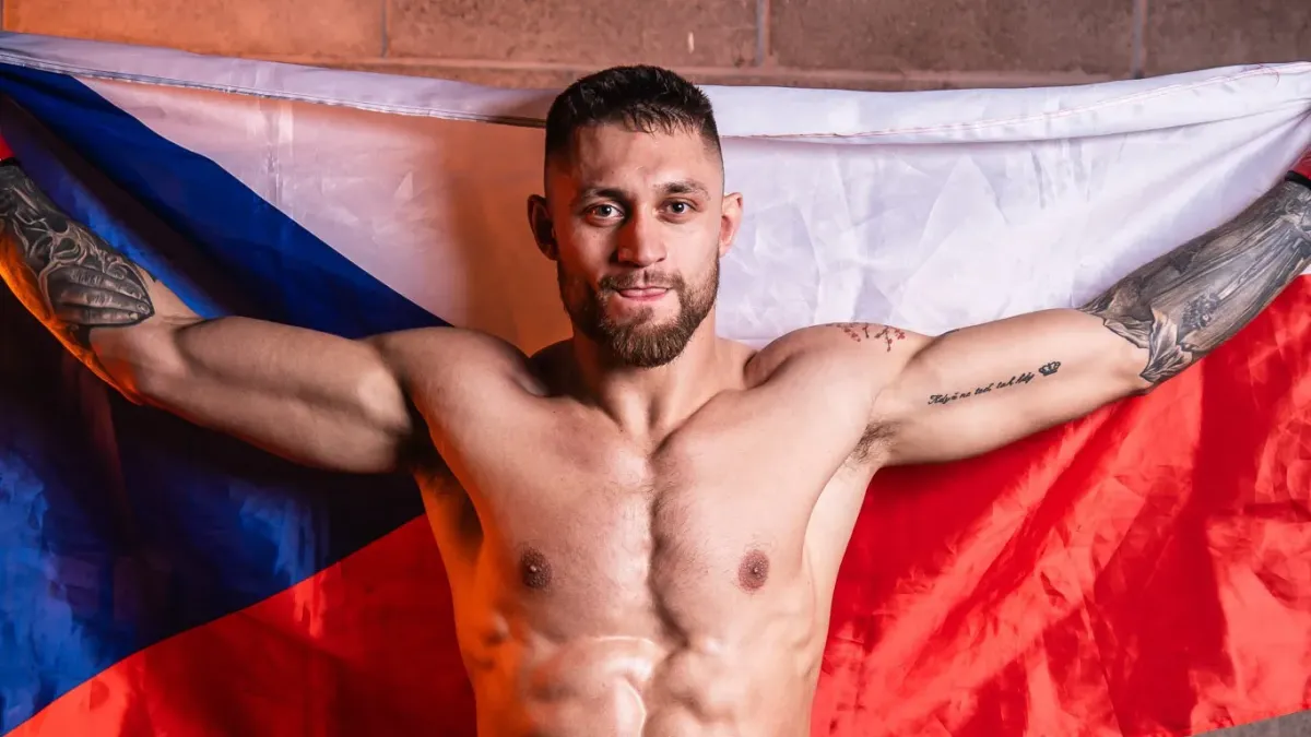 Nejlepších pět minut letošního roku, křičel Novotný během zápasu českého válečníka