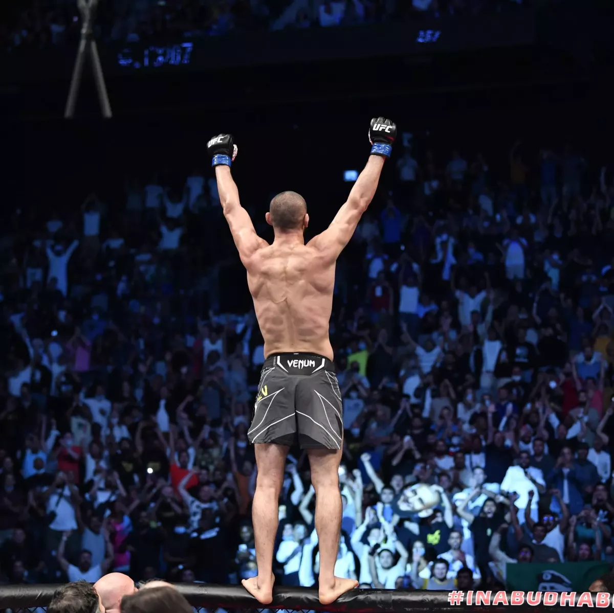Neporažený postrach z UFC má jasno o titulové bitvě v Oktagonu