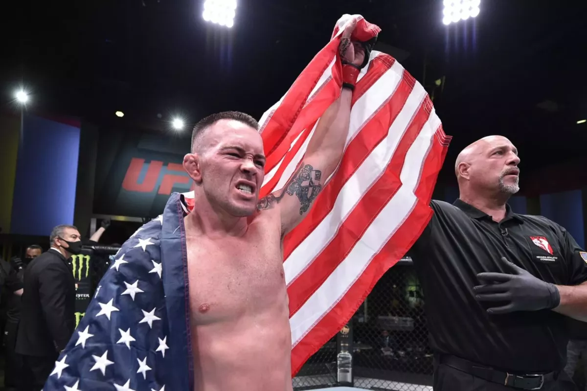 Netradiční dárek v UFC. Americký provokatér chce v prosinci králi zlomit vaz