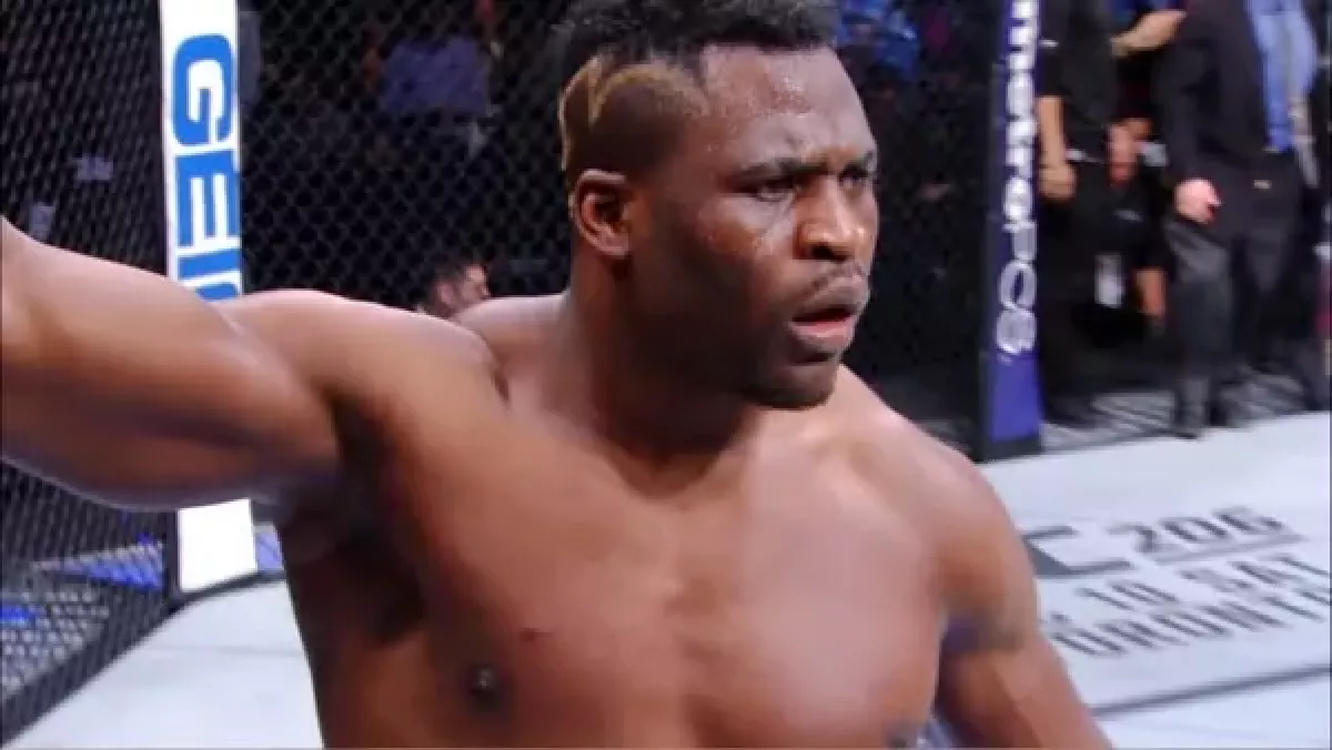 Ngannou by mě nikdy nedal v postoji, nikdy! zdůraznil nespokojený Gane