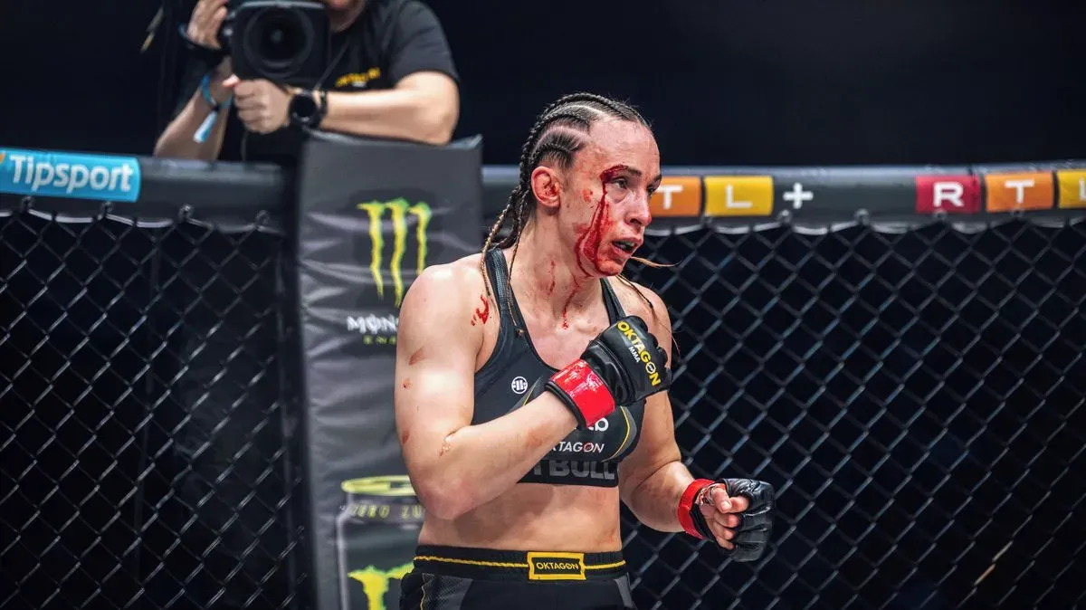 Oktagon má nového šampiona. Z Češky tekla krev, přesto urvala výhru