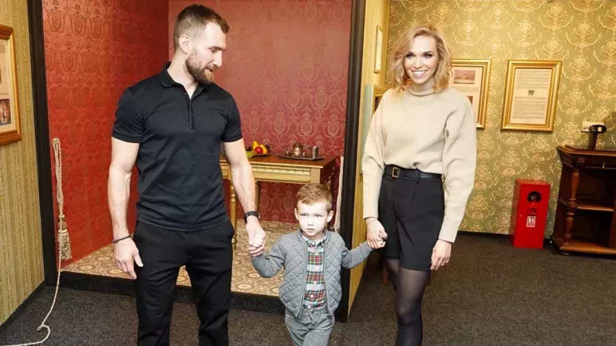 Opět jako šťastná rodinka: Hanka Mašlíková vyrazila s manželem a synem za zábavou