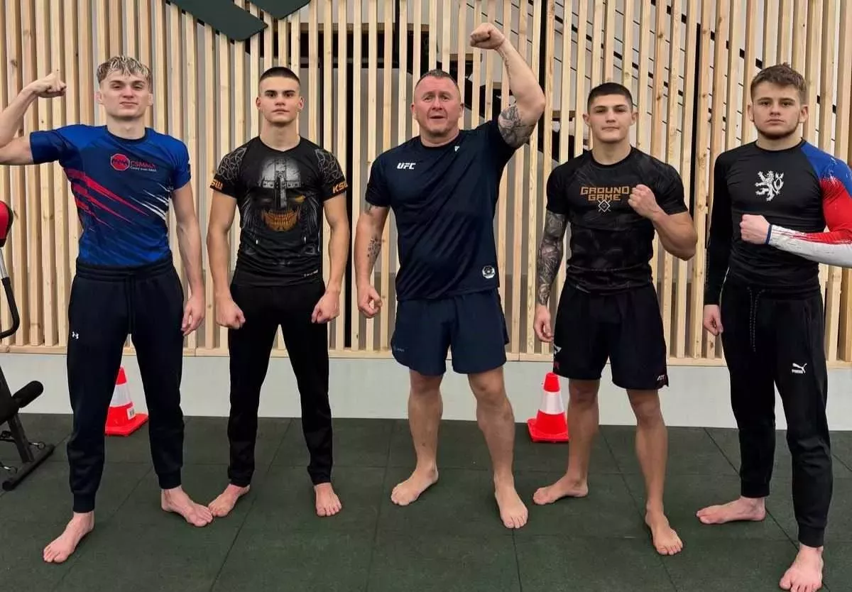 Osmnáct českých MMA nadějí na ME. Nepřijeli jsme se zúčastnit, jdeme pro placky, říká trenér