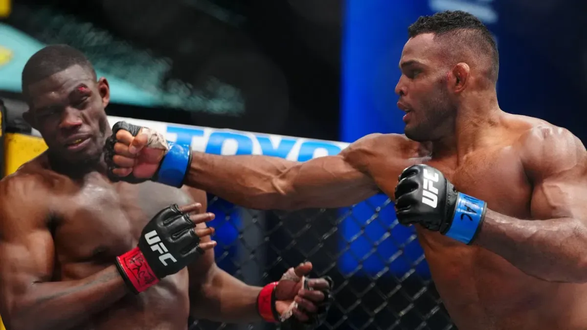 Pekelné ukončení. Nováček v UFC uzemnil soupeře bombou z pravačky