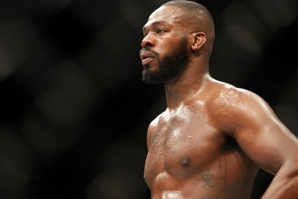Ponížená legenda reaguje na šéfa UFC. Jones se z frustrace vypsal na sítích