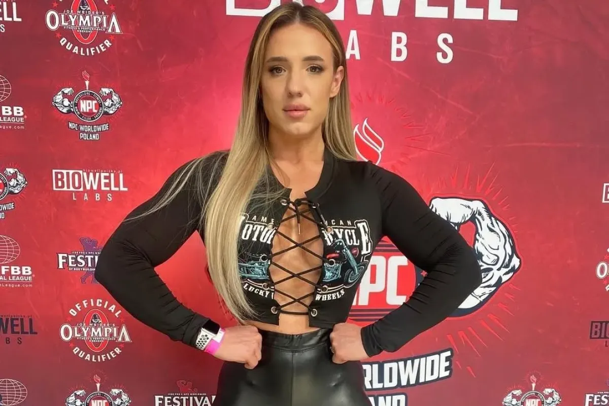 Pózování na hraně. Kulturistka se odvážně pochlubila formou