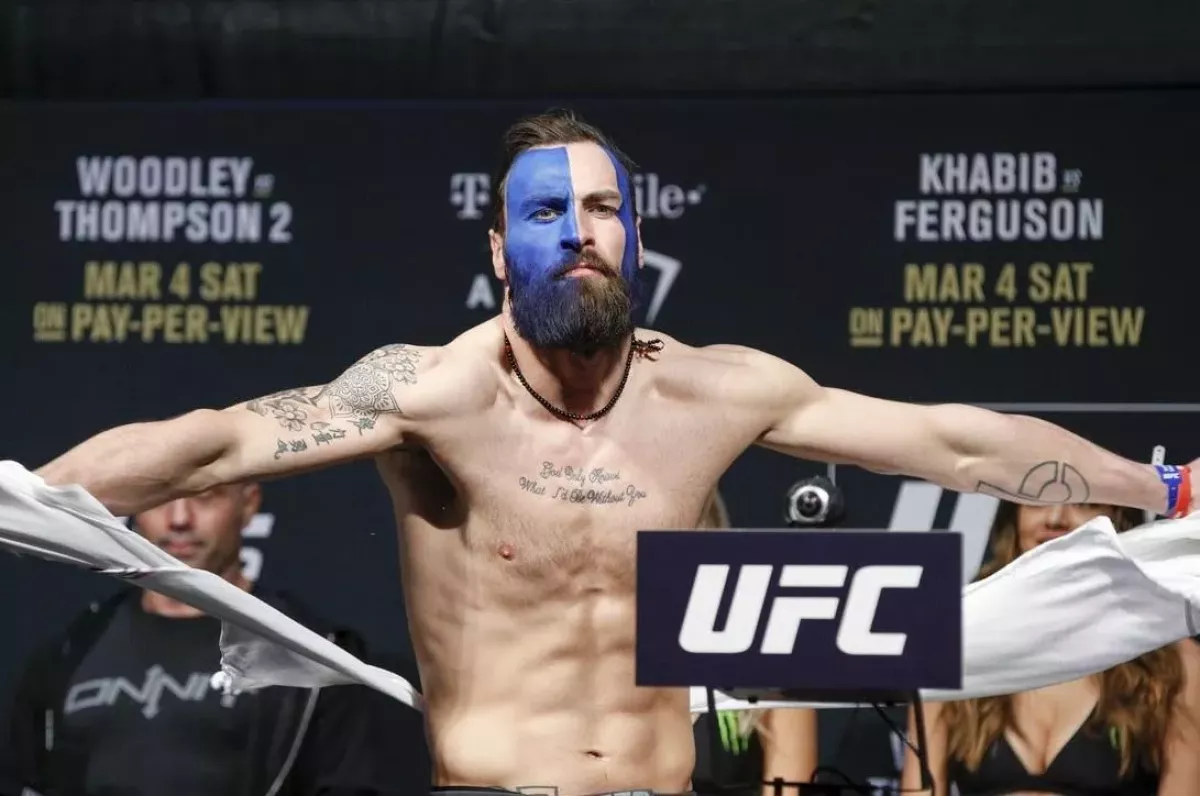 Před zápasem v UFC byl jako zvíře, za den přibral skoro 13 kilo