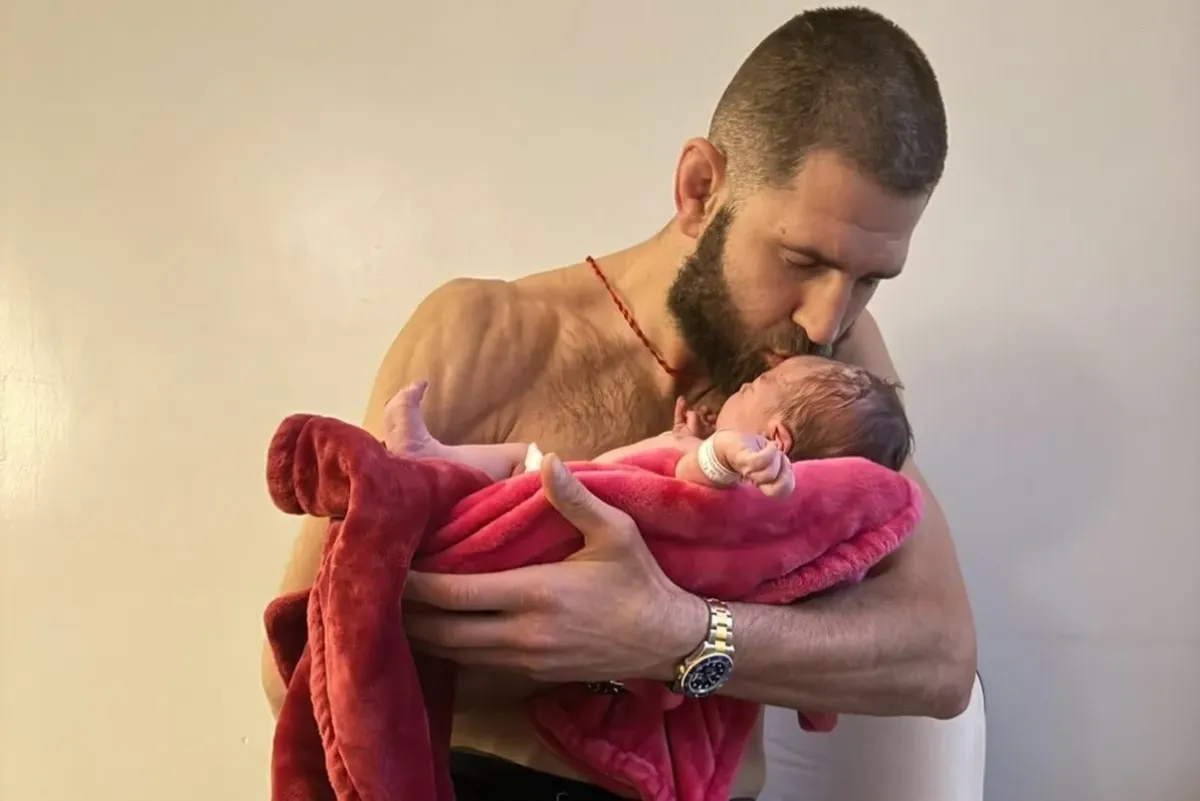 Procházka přijímá tisíce gratulací. Tohle je můj životní pás šampiona, má jasno