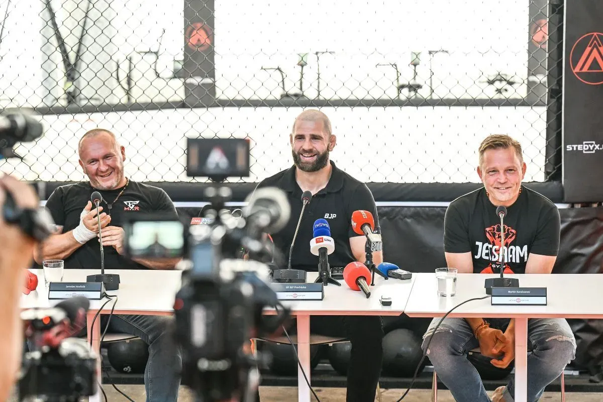Procházka rozšiřuje své impérium. Jednou novinkou fanoušky překvapil