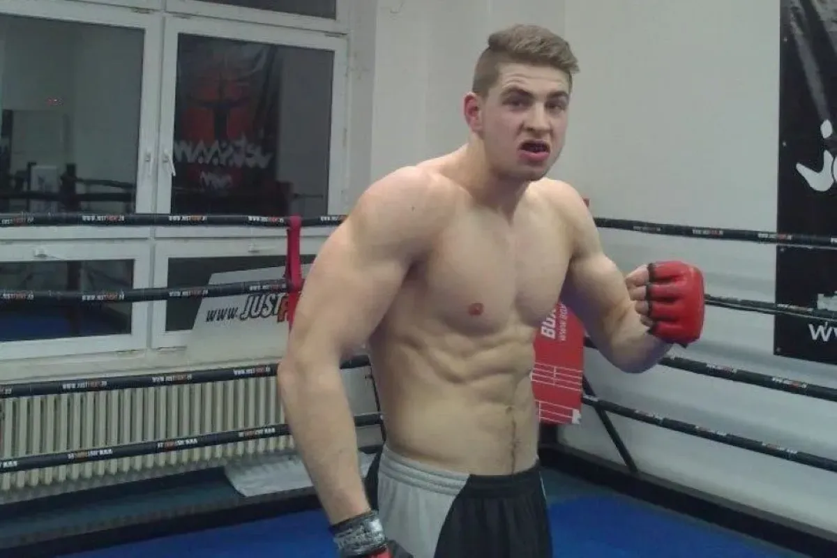 Procházkova proměna v čase. Z kluka BJP vytesal chlapa