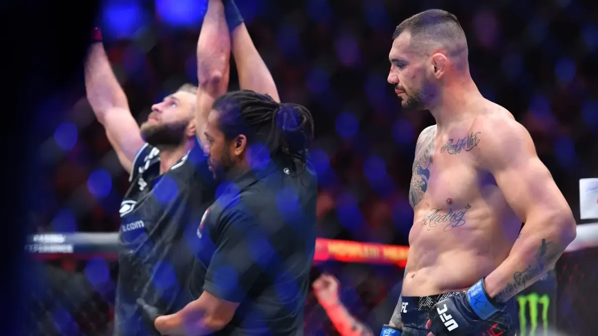 Procházkovi se vysmíval, že je prý falešný samuraj. Teď kouše v UFC čtvrtou porážku v řadě