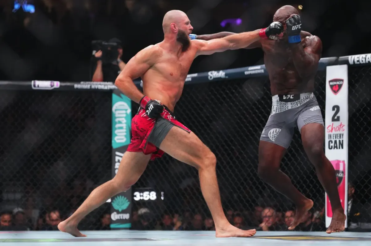 Procházku nelze nemilovat. Je to nejzajímavější borec z celé UFC