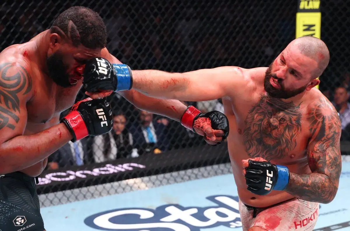 Provokoval Procházku pak naservíroval senzační bitvu. Řežba hlava nehlava