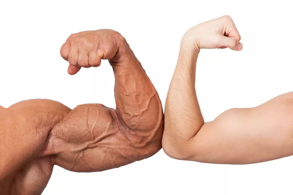 Průměrná velikost bicepsu pro muže a ženy změřena. Jste lepší?