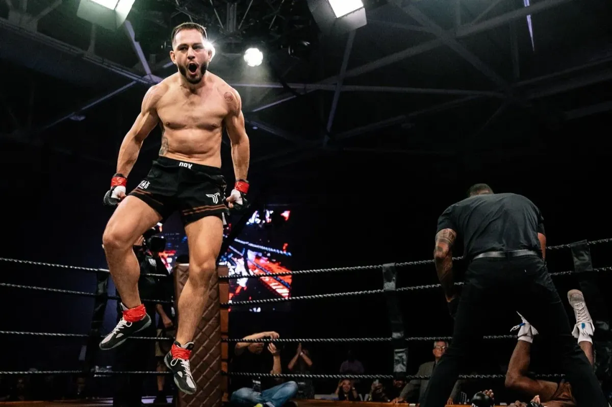 Rvačka mimo ring. Boxer po KO zaútočil na ochranku