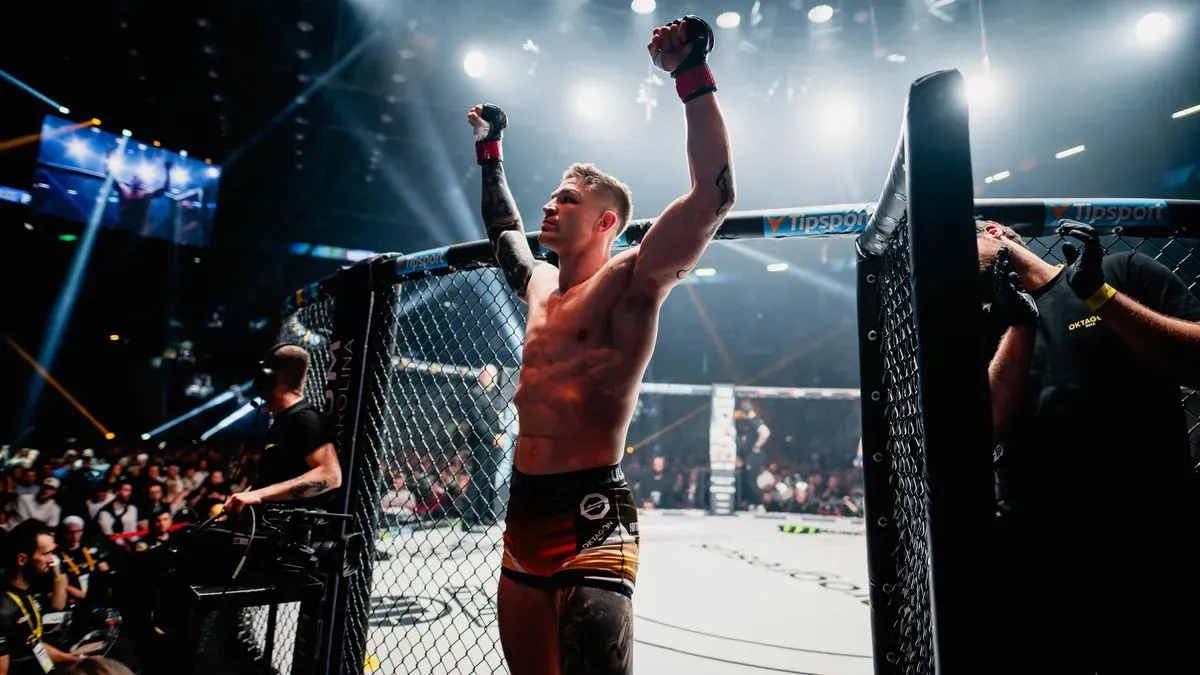 S Procházkou si poměřovali bicepsy, teď český bojovník končí. Ke kleci vezme i svého syna