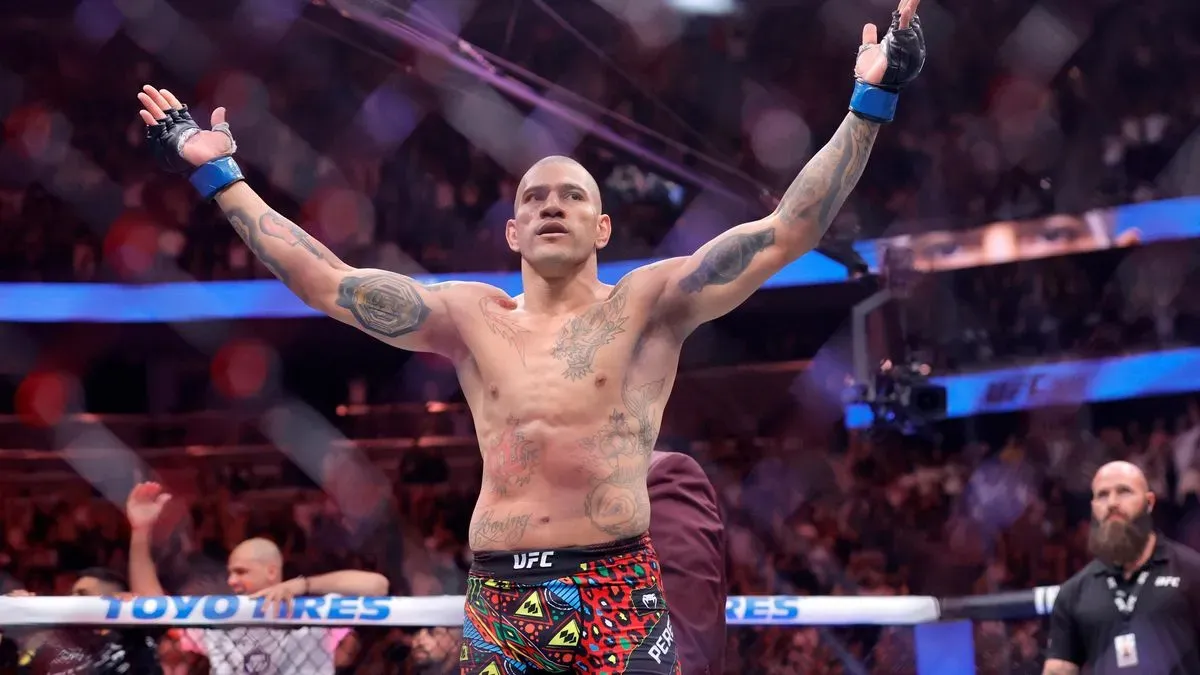 Šampion Pereira potvrdil zlomeninu, bitva s Procházkou se bortí