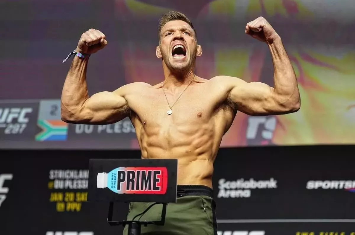 Šampion UFC povolal nečekanou posilu. V přípravě zápasil se žralokem