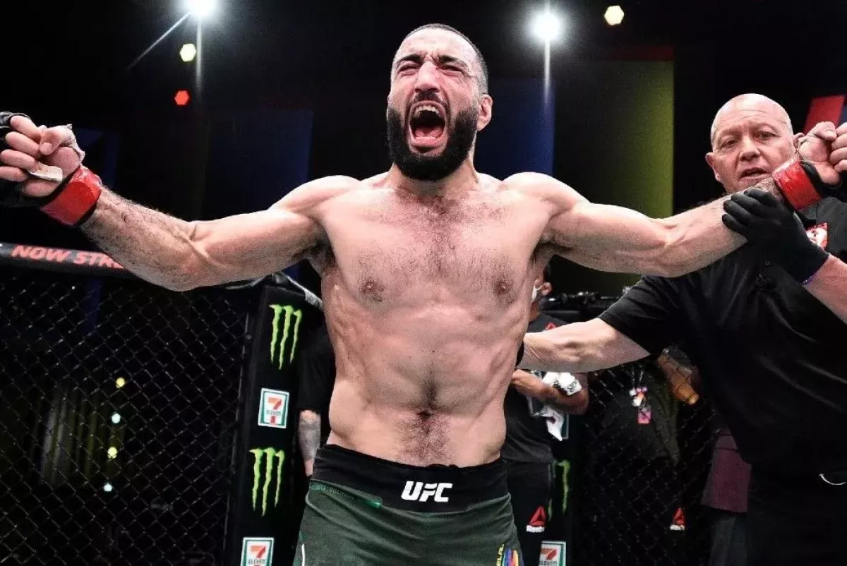 Šampion UFC ukázal zranění, které ho připravilo o zápas