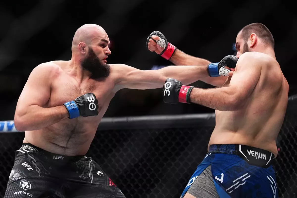 Slovenský titán pod palbou v UFC. Zabiják z Bahrajnu ho připravil o oko i neporazitelnost