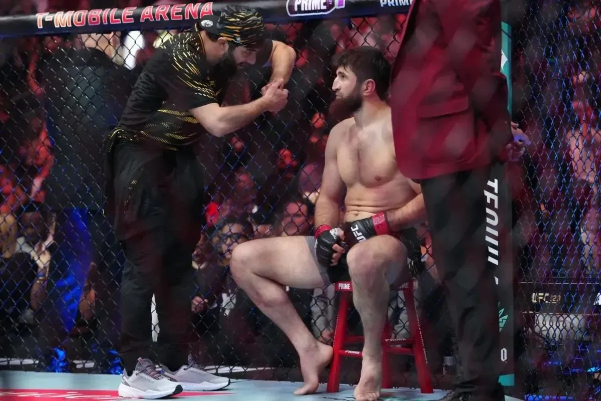 Stále věřím, že je Ankalaev nejlepší. Před titulovou bitvou netrénoval 40 dní, tvrdí manažer