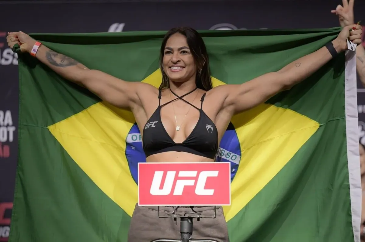 Ta, která je vidět a v UFC vítězí. Brazilka se nestydí, užívá si život